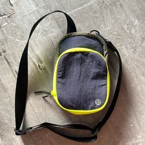 Lululemon crossbody
